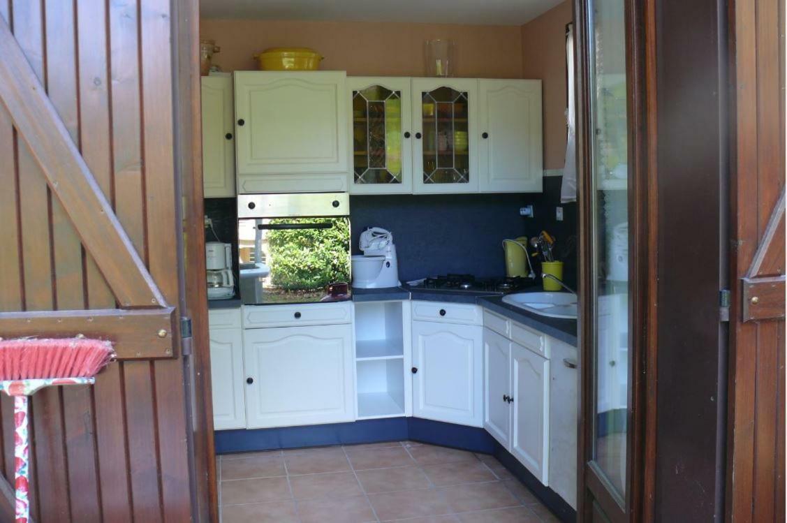 Maison Bord Du Lac Marcillac-la-Croisille Extérieur photo
